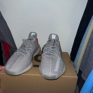 Yeezy 350 Tail DS size 10.5
